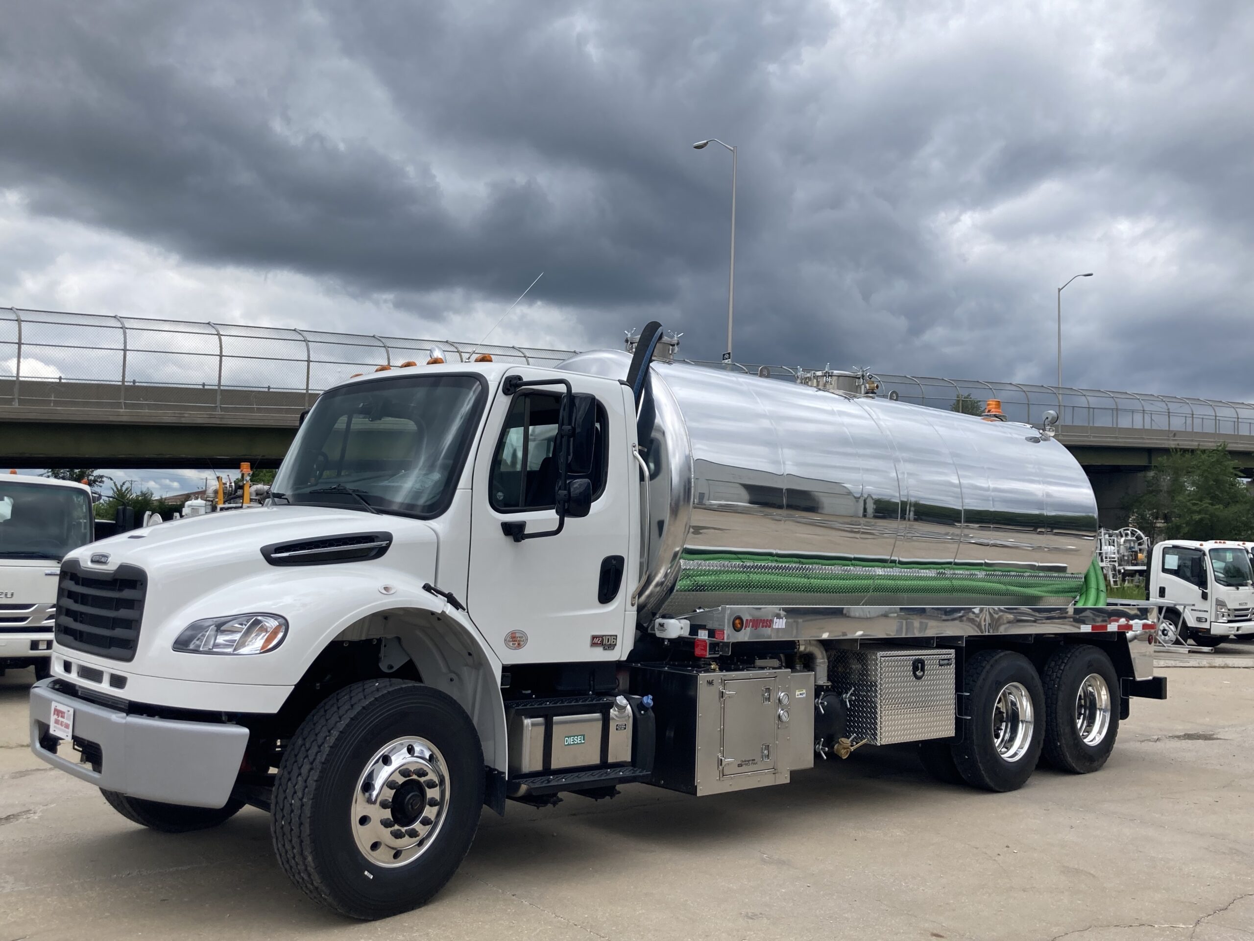 SEP 4000-GAL 1CPT AL W/ 2025 FREIGHTLINER M2 Plus - Progress Tank